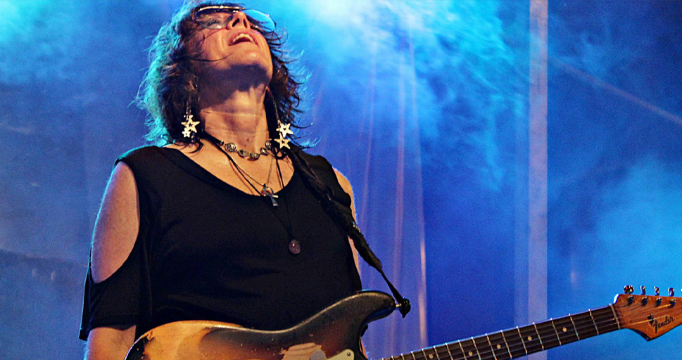 05-GTR-Live-Business-vCard